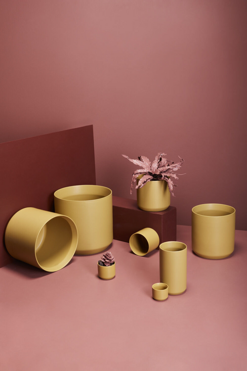 Kendall Pot in Ochre