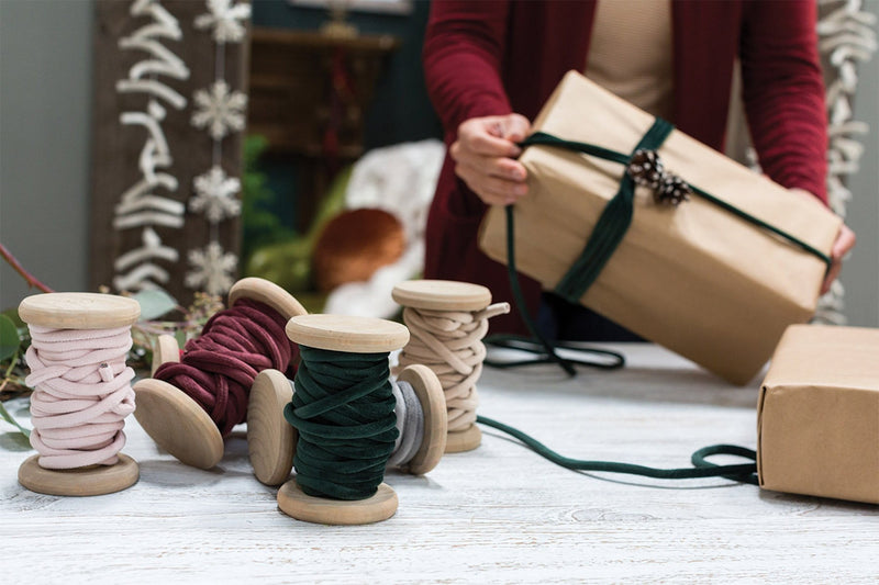 A Guide To Zero Waste Wrapping for the Eco-Conscious Gifter-EcoVibe Apparel