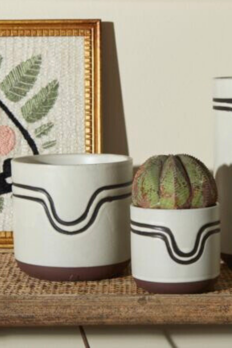 Accent-Decor-Lanquin-Pot