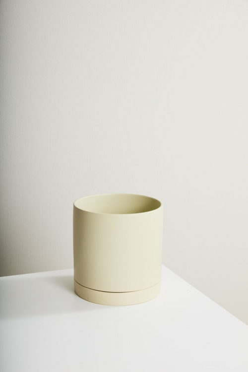 Romey Pot + Saucer in Tan