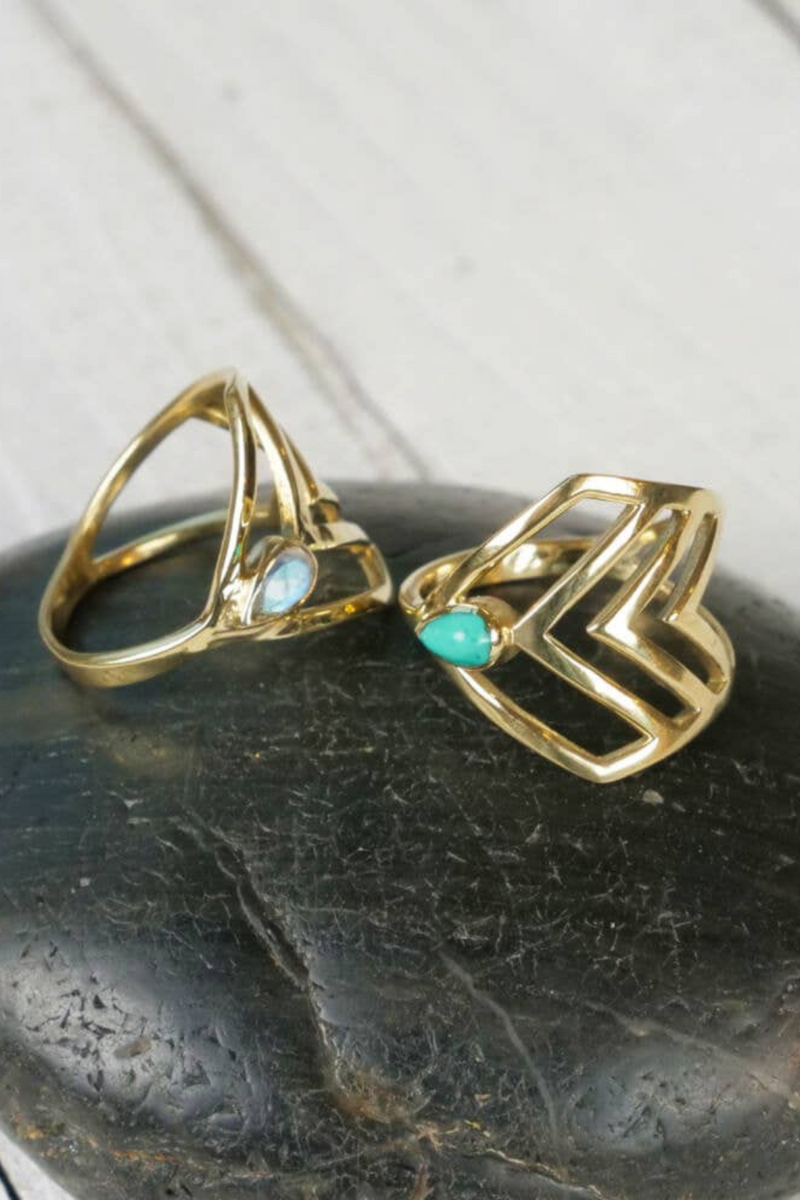 Baizaar-Brass-Three-V-Ring-with-Moonstone