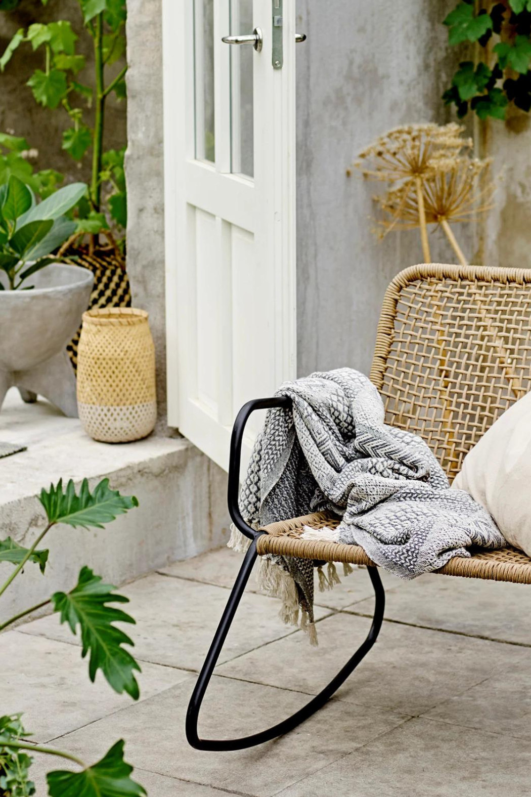 Bloomingville throw discount