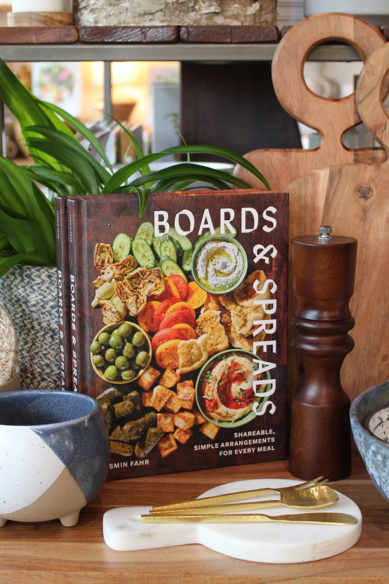 Boards-and-Spreads-Shareable-Simple-Arrangements-For-Every-Meal-By-Yasmine-Fahr