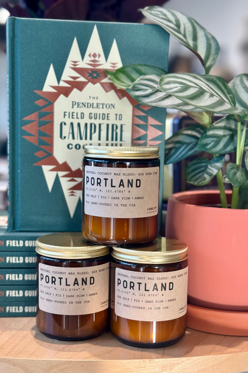 Candlefy-Portland-Candle-Sea-Salt-Fig-Dark-Plum-Amber
