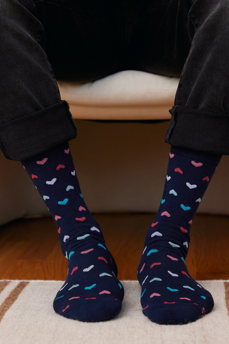 Conscious-Step-Socks-That-Find-a-Cure-Navy-Hearts