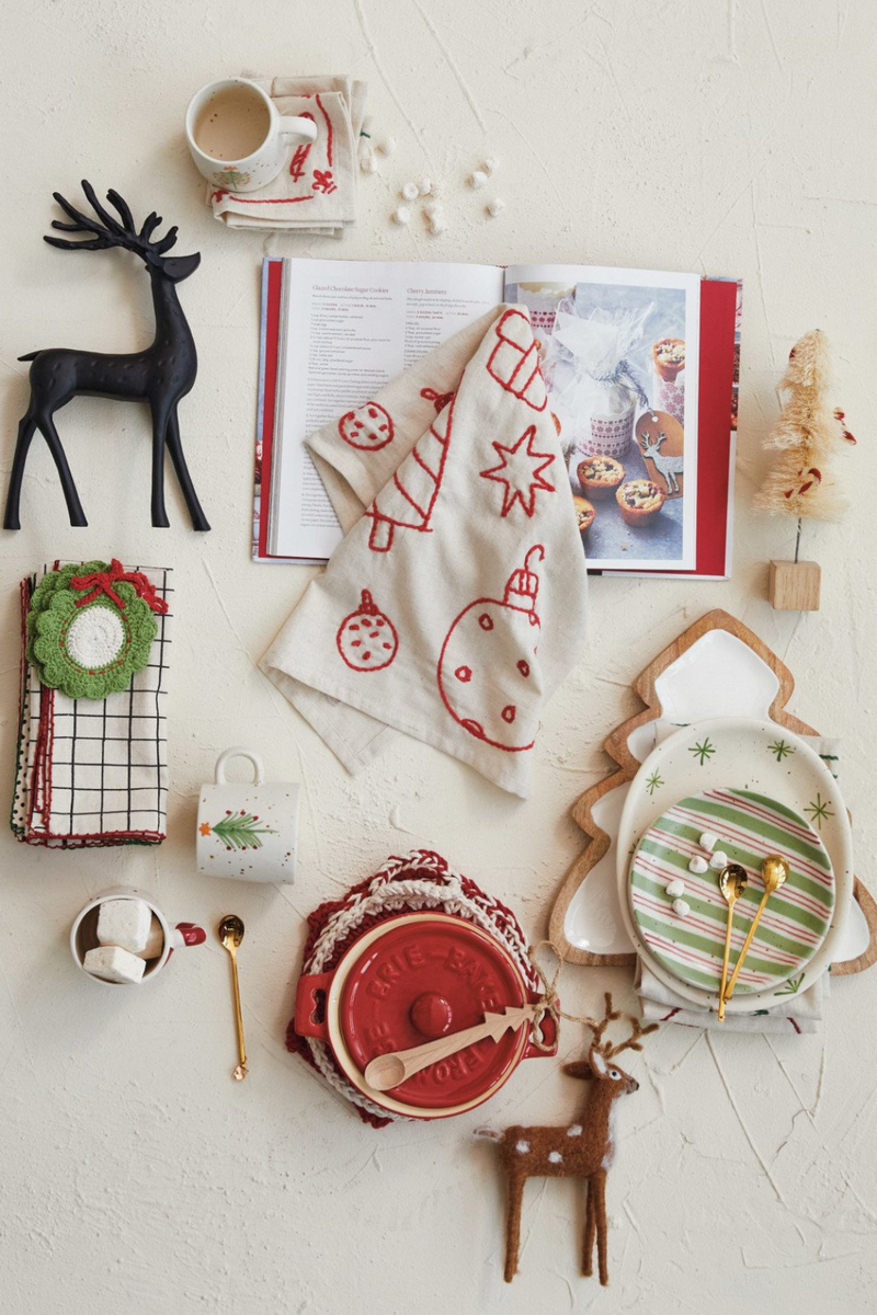 Creative-Co-Op-Holiday-Ceramic-Brie-Baker-Set-Red