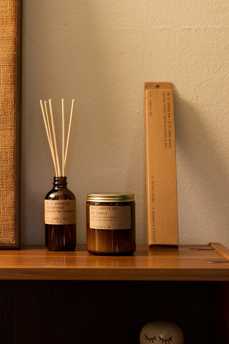 PF-Candle-Co-Arroyo-Oak-Candle