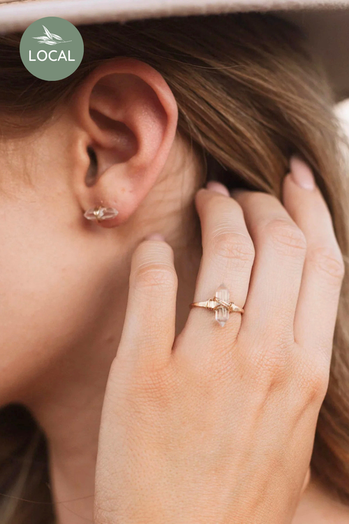 Crest Ring