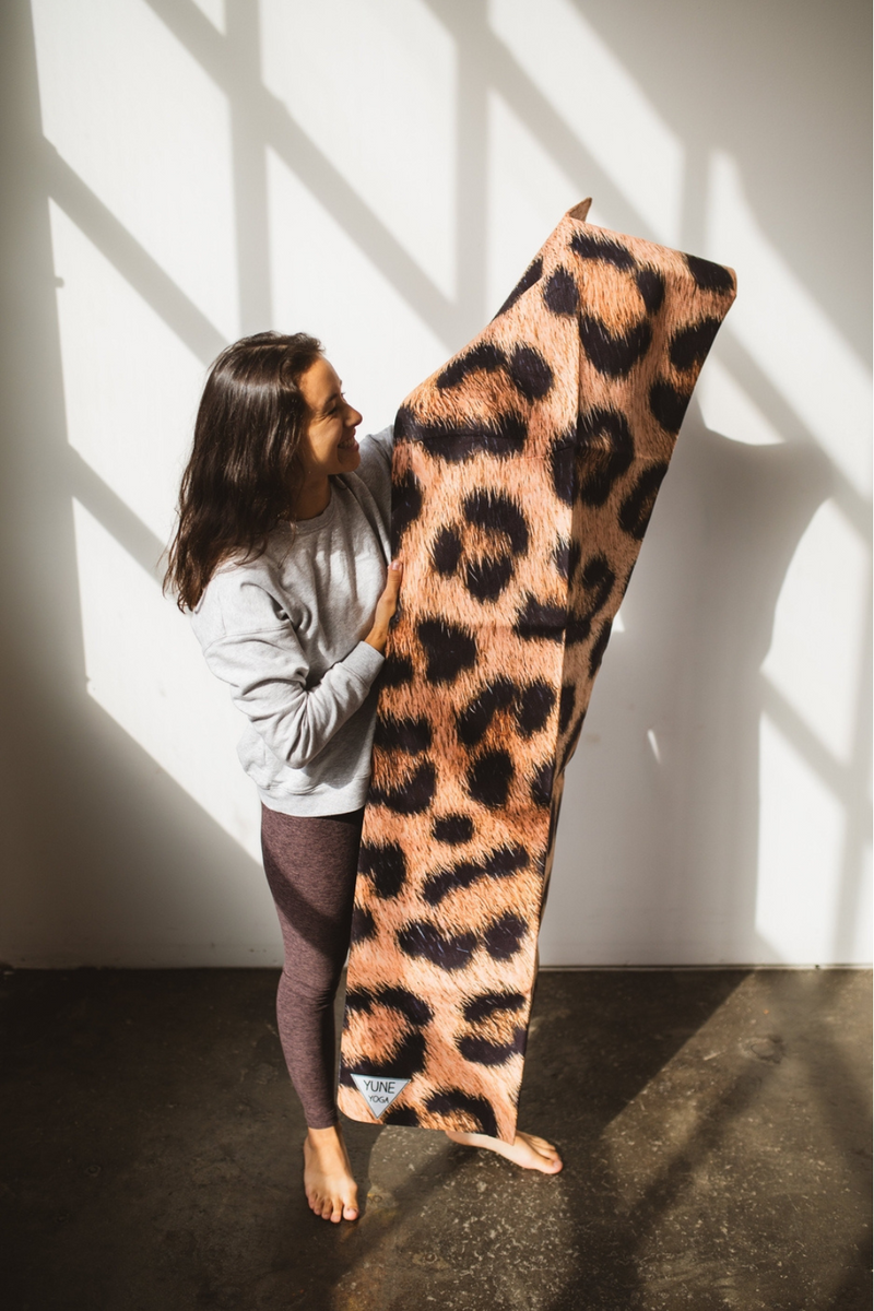 Yune-Yoga-Suede-Travel-Yoga-Mat-Leopard