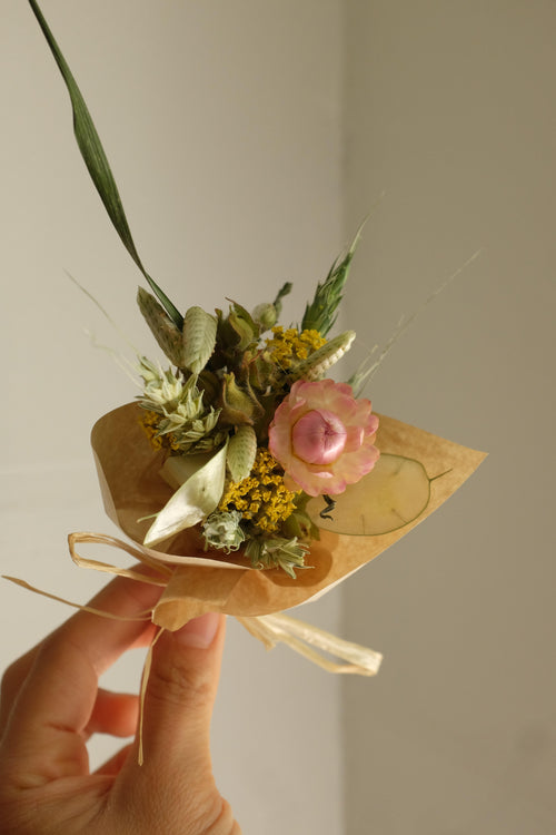 Deadhead Floral Dried Mini Bouquet