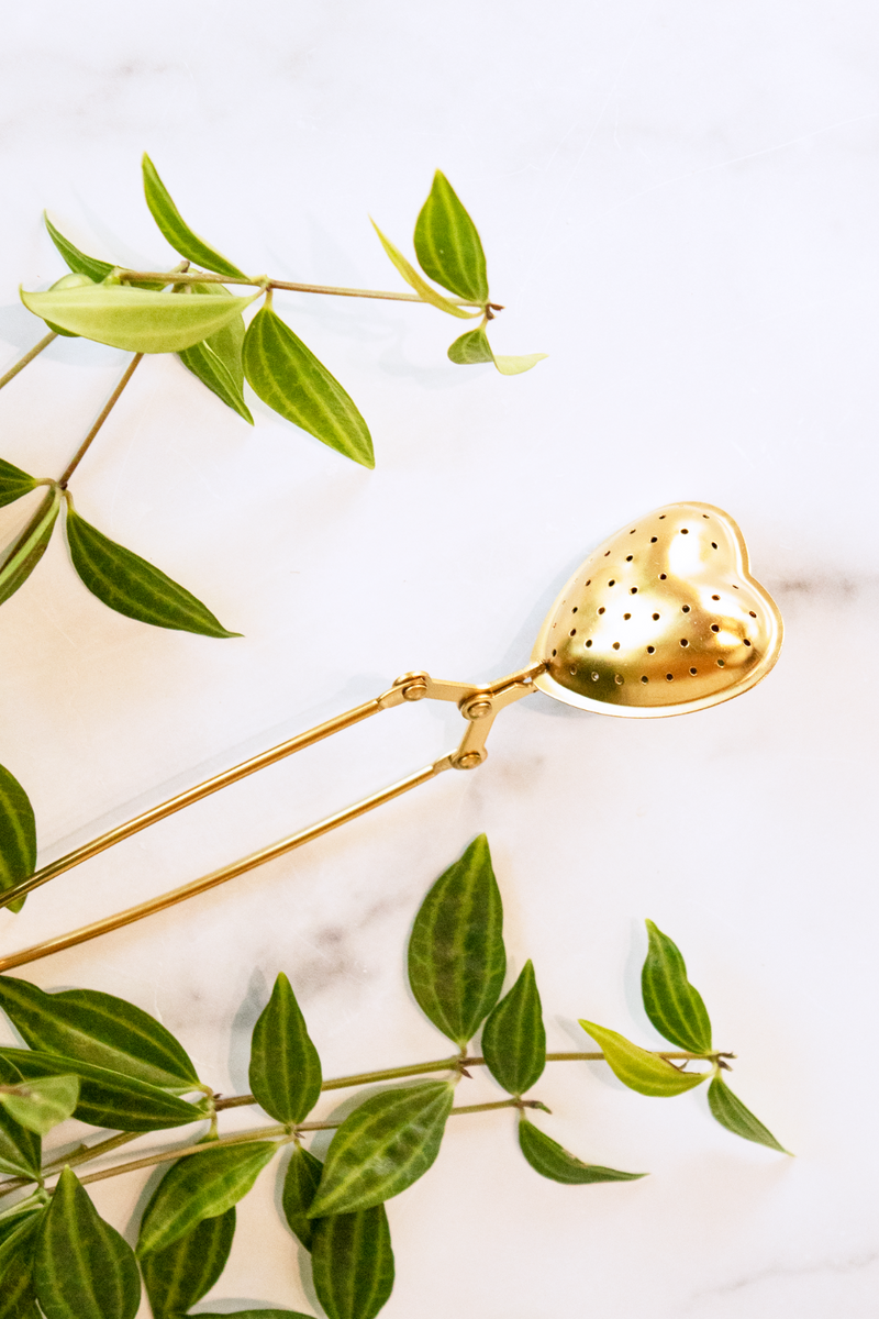 Creative-Co-op-Heart-Shaped-Gold-Stainless-Steel-Tea-Strainer
