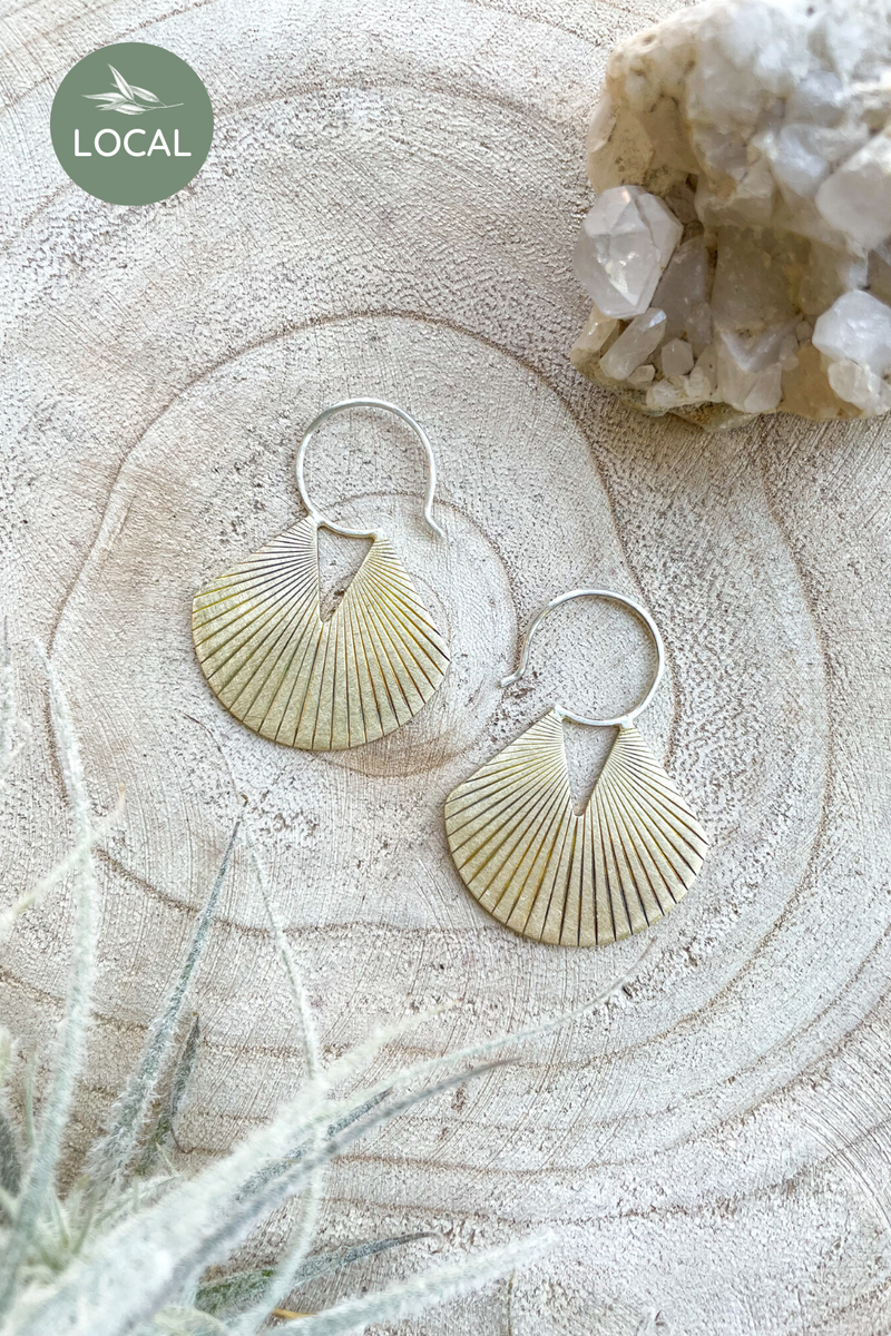 Modern Madini Etched Fan Disc Earrings