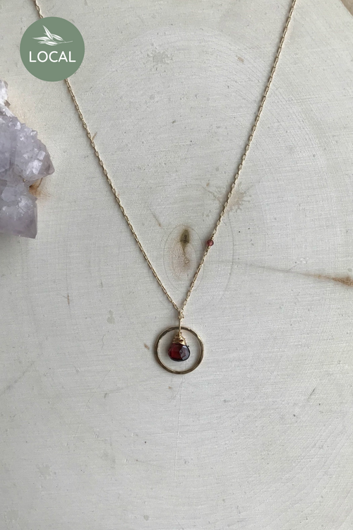 Circle Gem Pendant Necklace